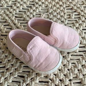 old navy pink baby shoes size 6-12 months EUC